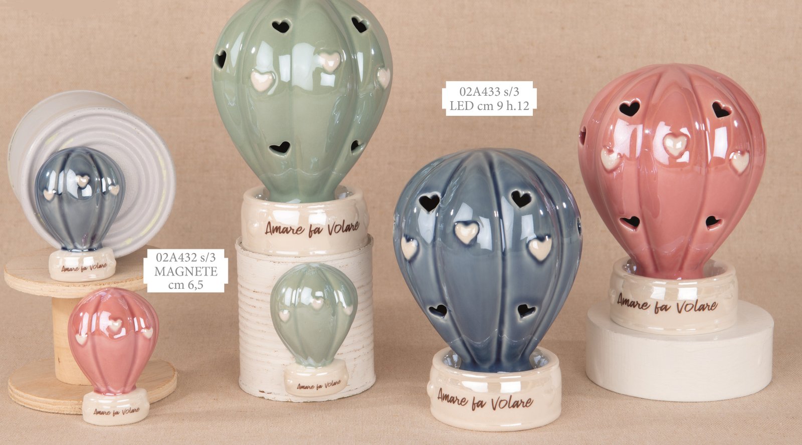 Balloon Magnete e LED Set 3 Pezzi Bomboniera 6,5-9 h.12 cm 02A432-02A433, ideale per Battesimo gioioso.