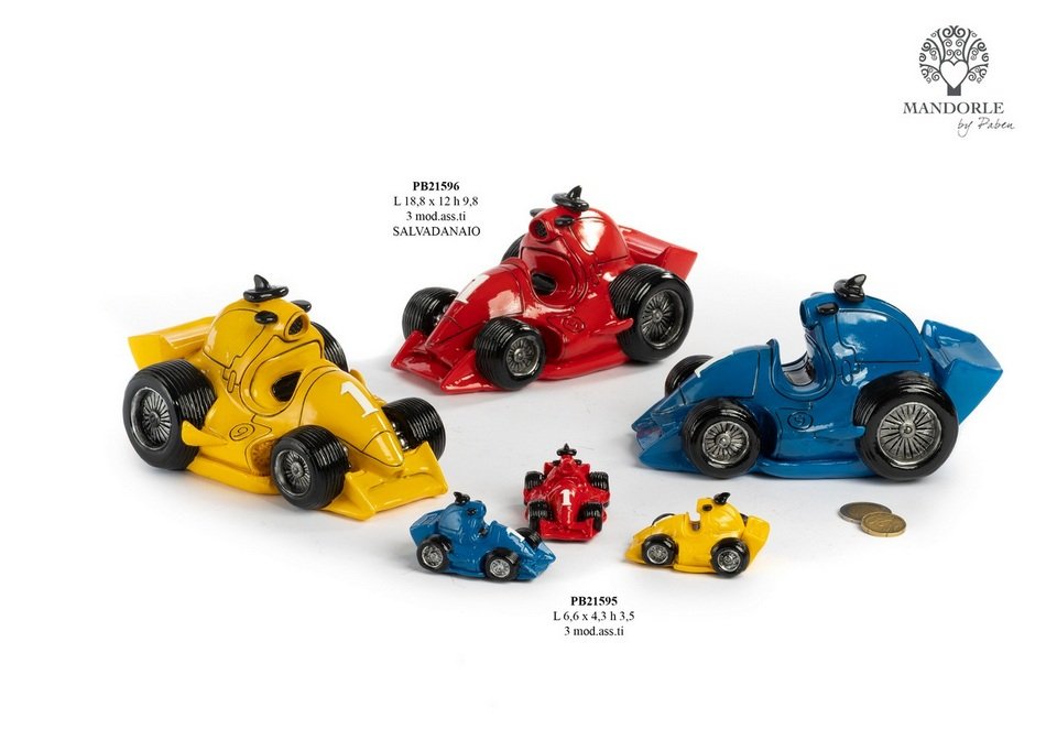 Bomboniera Auto da Corsa 6.6 cm., 18.8 cm. in resina per eventi, codice 21595, 21596. Disponibile come statuina o salvadanaio, in vari design assortiti - Bomboniere Cupido Trapani.